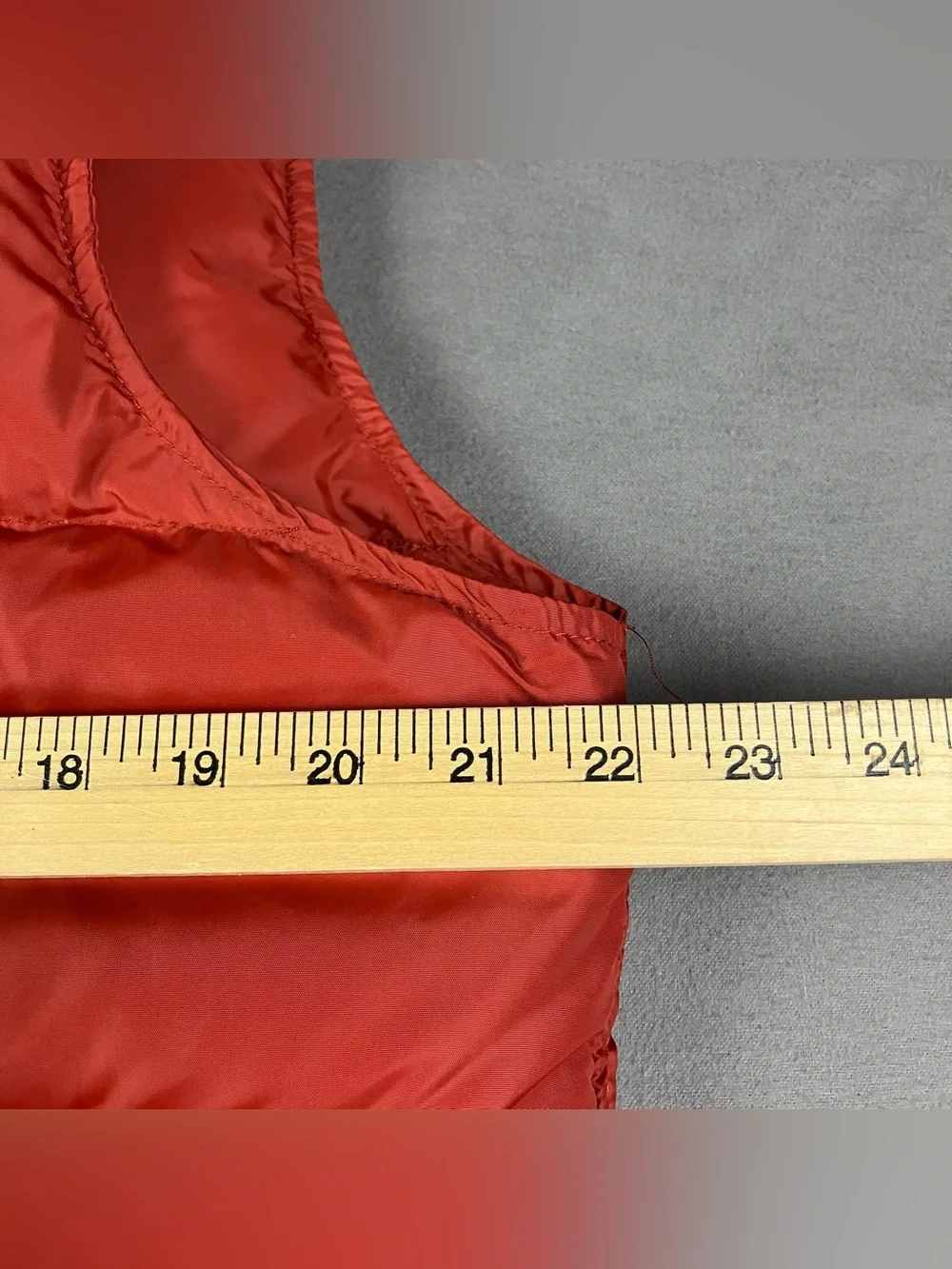 Vintage Woolrich Men’s Size M Down Puffer Vest Snap Front Pockets Burnt Orange.
